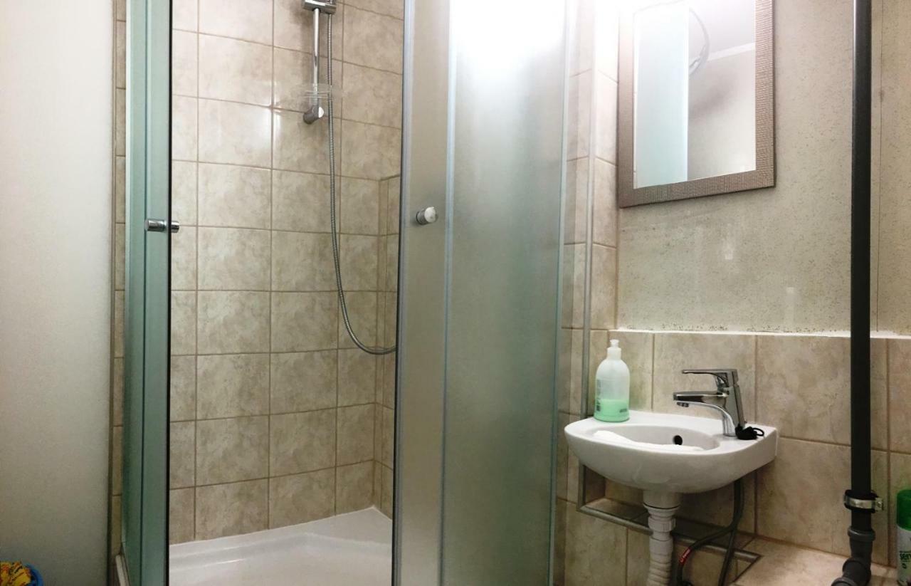 Szelestey Utcai Apartman Szombathely Exterior foto